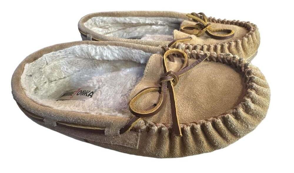Minnetonka Women's Cally Moccasin Slippers 4011, Cinnamon Brown